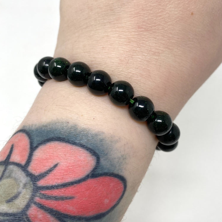 Green Sandstone Bracelet 9.5mm Beads