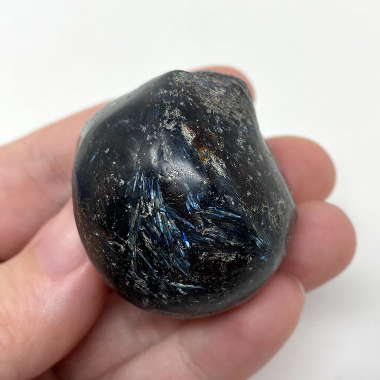 Arfvedsonite Alien Head Carving