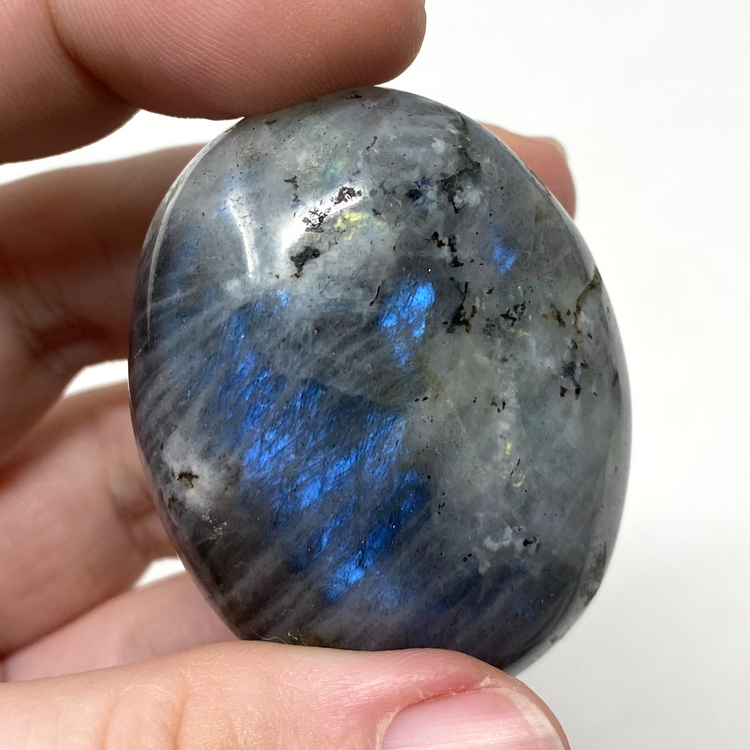 Labradorite Palmstone 17