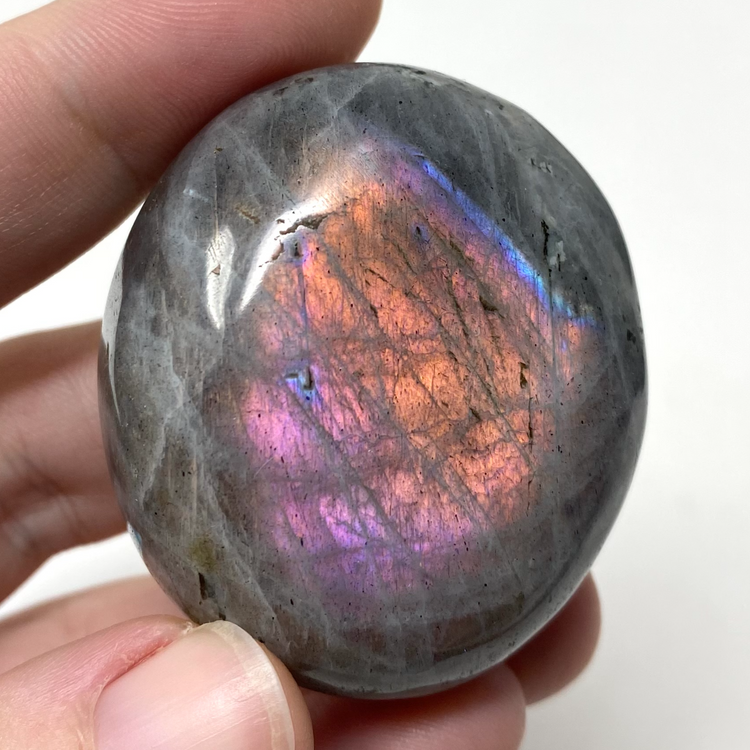 Labradorite Palmstone 17