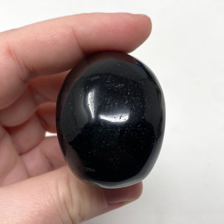 Black Obsidian Skull Carving