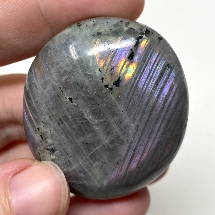 Labradorite Palmstone 14