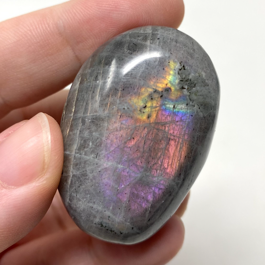 Small Labradorite Palmstone 1