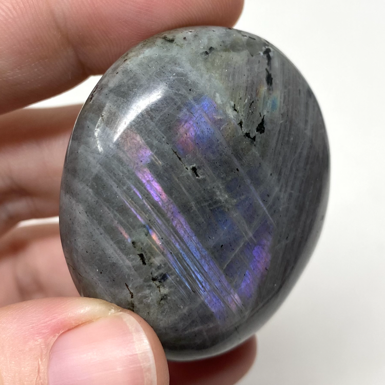 Labradorite Palmstone 14