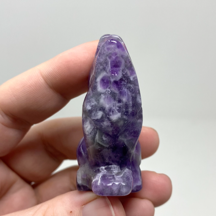 Chevron Amethyst Howling Wolf Carving